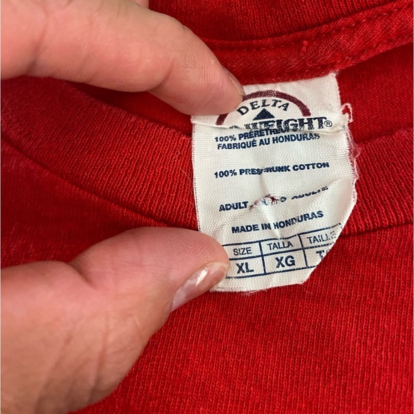 Vintage Atari Classic Logo Red TShirt Men’s Small XL DELTA Pro Weight - Picture 3 of 7